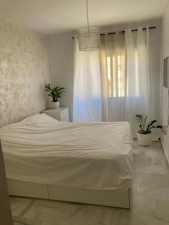 Central Apartment Walking Distance To The Beach San Luis de Sabinillas Hiszpania