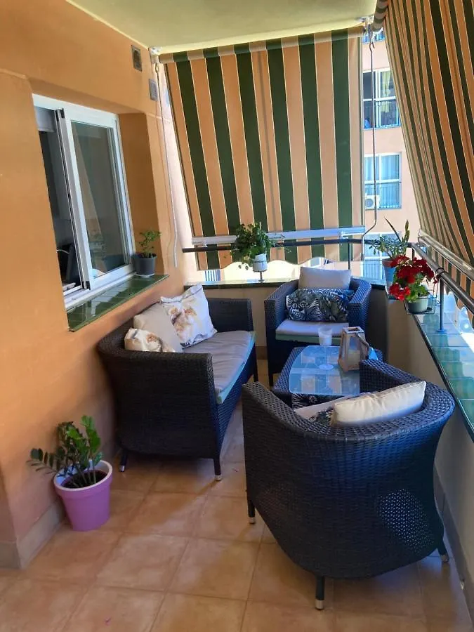 Central Apartment Walking Distance To The Beach San Luis de Sabinillas