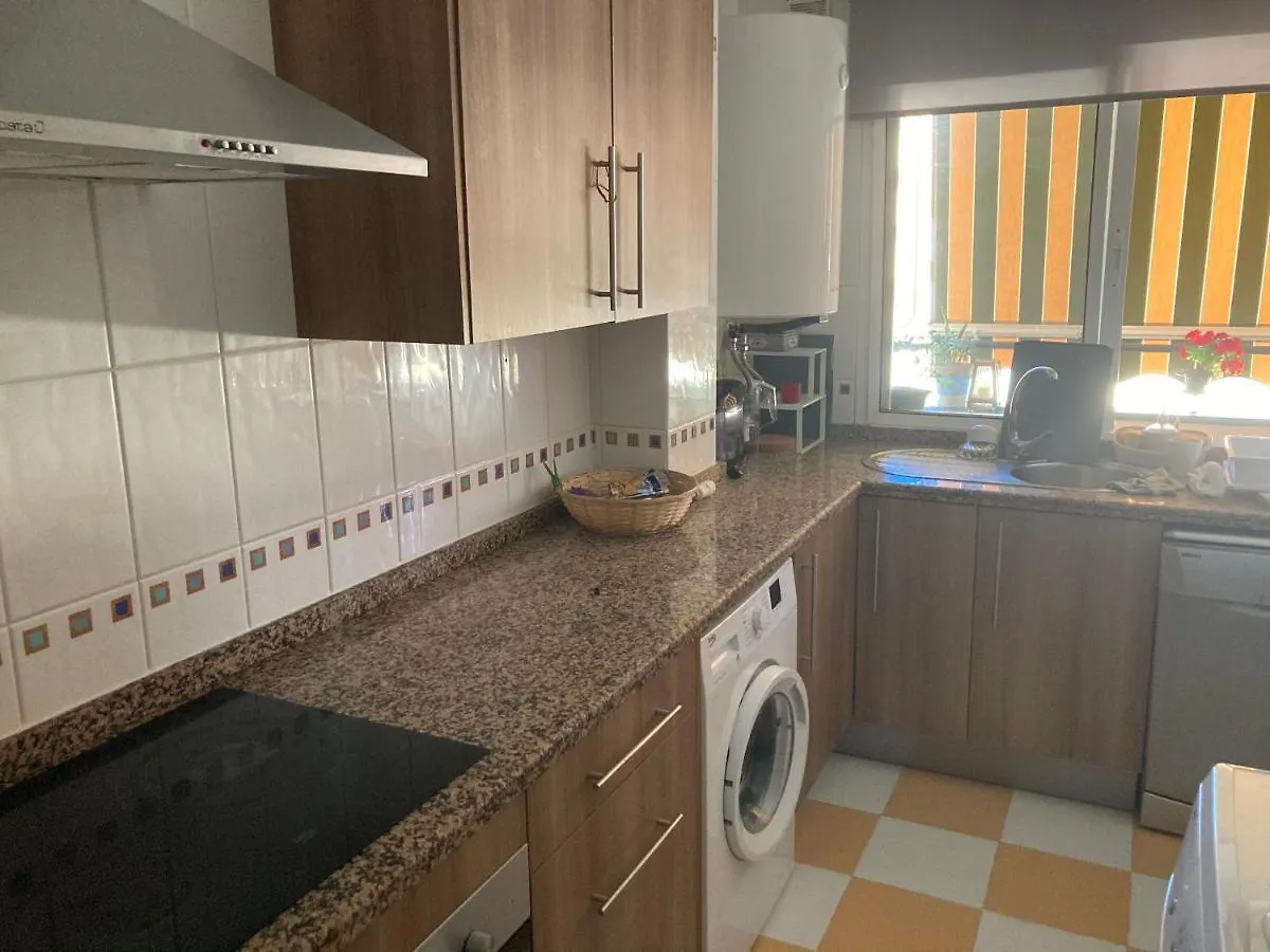 Central Apartment Walking Distance To The Beach San Luis de Sabinillas
