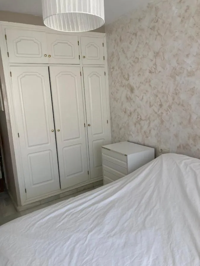 Central Apartment Walking Distance To The Beach San Luis de Sabinillas 0*,  Hiszpania